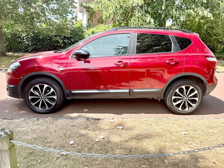 2013 Nissan Qashqai 1.6 Qashqai 360 CVT 5dr SUV Petrol Automatic