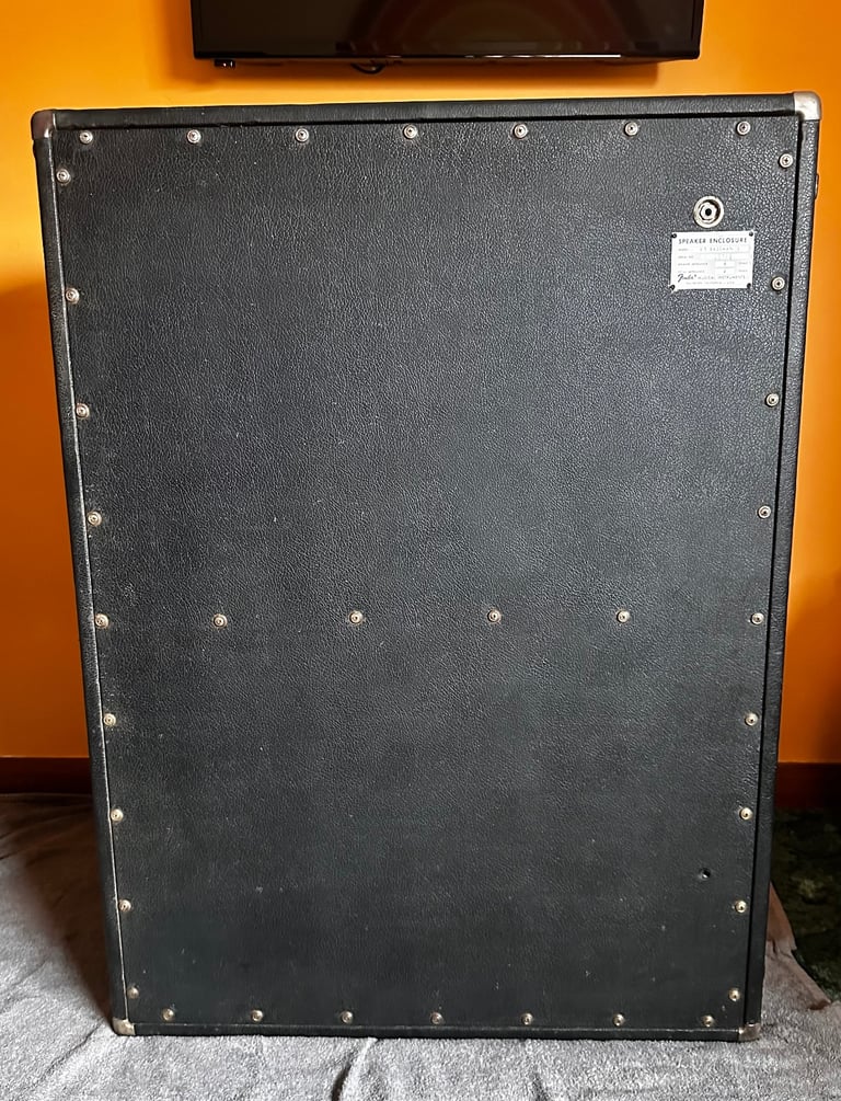 1970s Fender Bassman VT 15’’ Cabinet