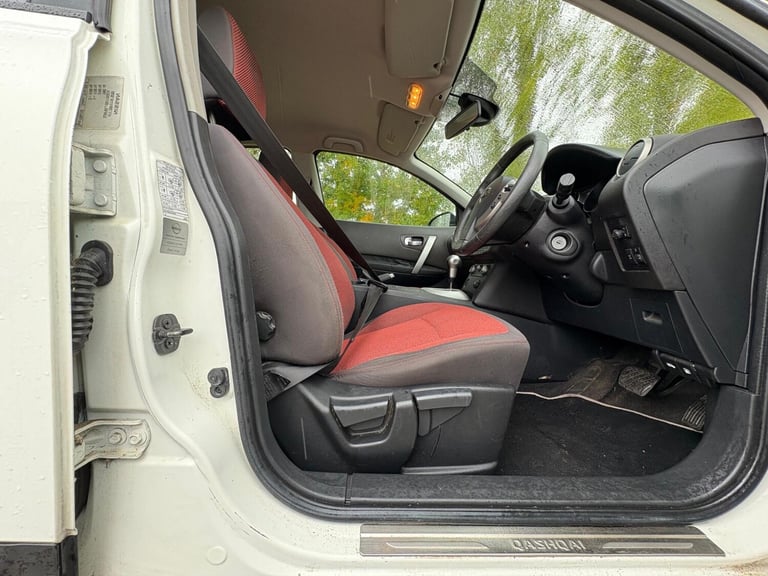  Nissan Qashqai 2.0 Acenta CVT 5dr Petrol Automatic