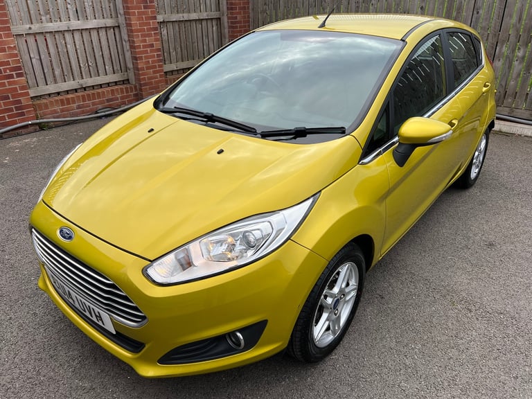 image for FORD FIESTA 1.25 ZETEC 5DR 11 MOT £35 TAX 2 F/KEEPERS!