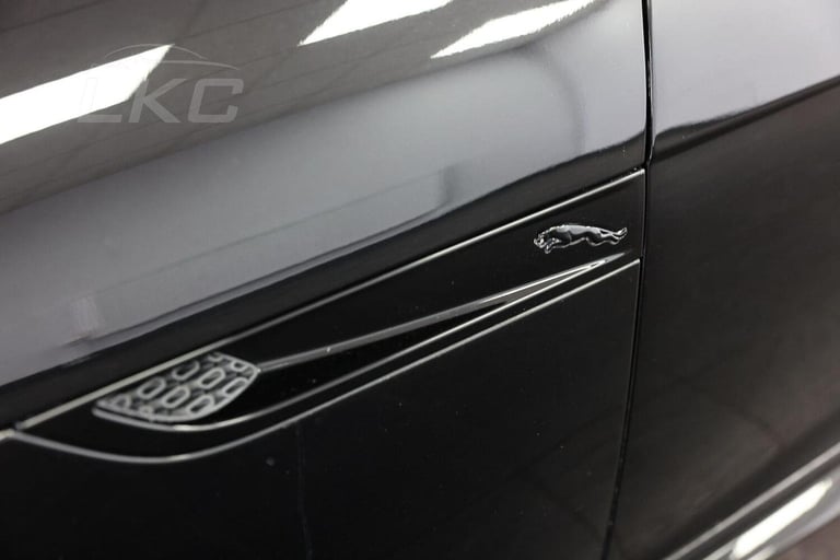 JAGUAR F-TYPE 5.0 V8 R-Dynamic Black Auto Euro 6 (s/s) 2dr 2023