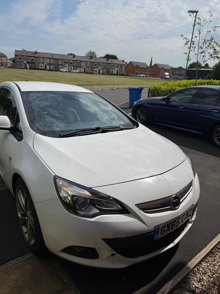Vauxhall, GTC, Hatchback, 2015, Manual, 1598 (cc),3 doors - Image 4