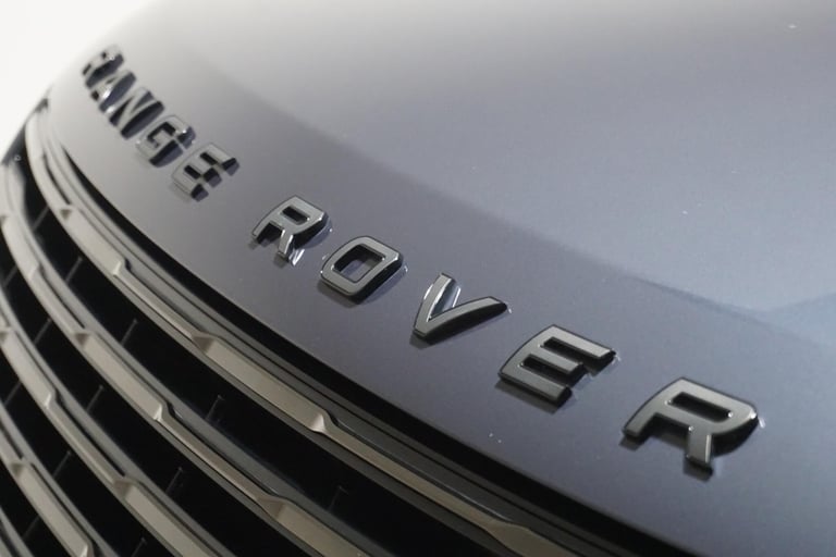 2023 Land Rover Range Rover 3.0 P550e 38.2kWh SV SUV 5dr Petrol Plug-in Hybrid Auto 4WD Euro 6 (s...
