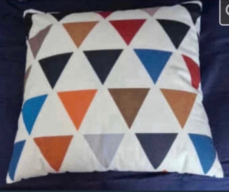 image for 2 Sofa Cushions