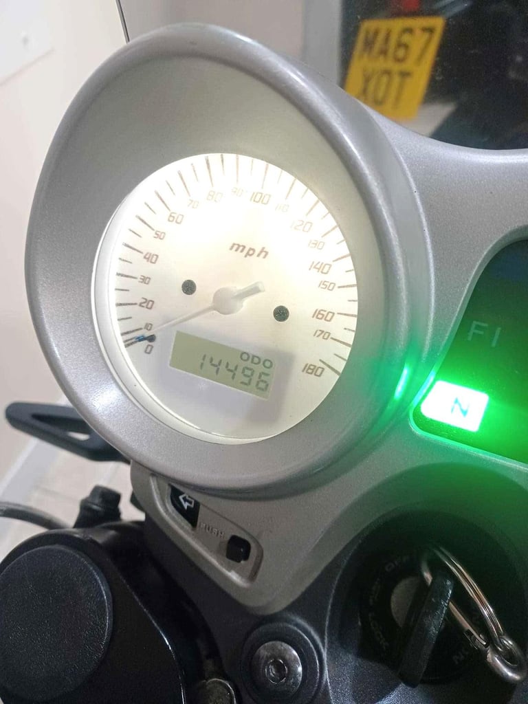 Honda CB1100 X11 RETRO MUSCLE 03-REG (PRIVATE PLATE) WITH EXTRAS £3899