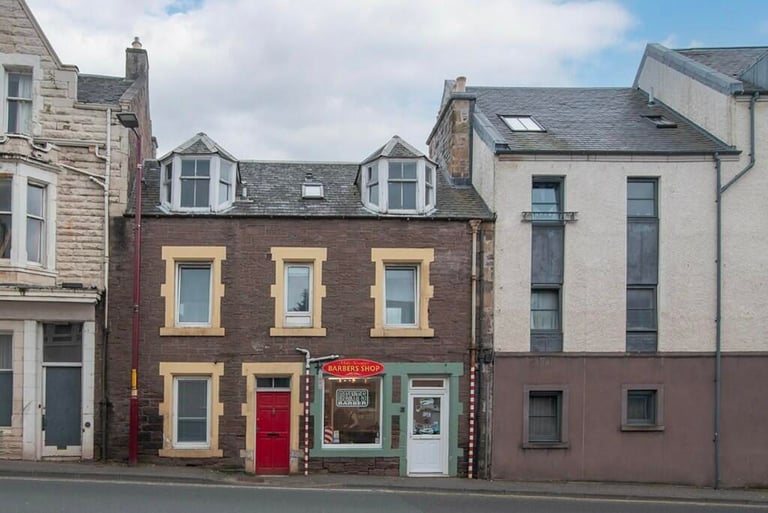 Spacious & Newly Refurbished 3 Bedroom Townhouse in Crieff, Perthshire