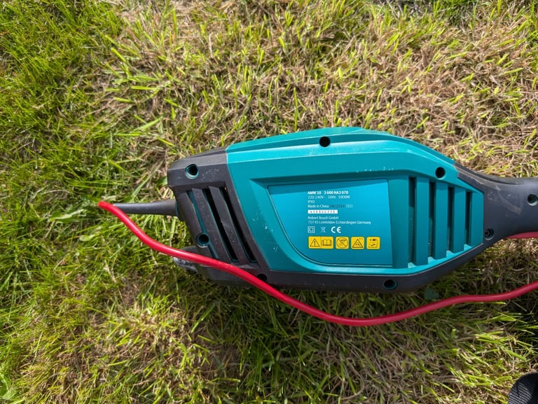 Bosch Long Reach Hedge Trimmer 