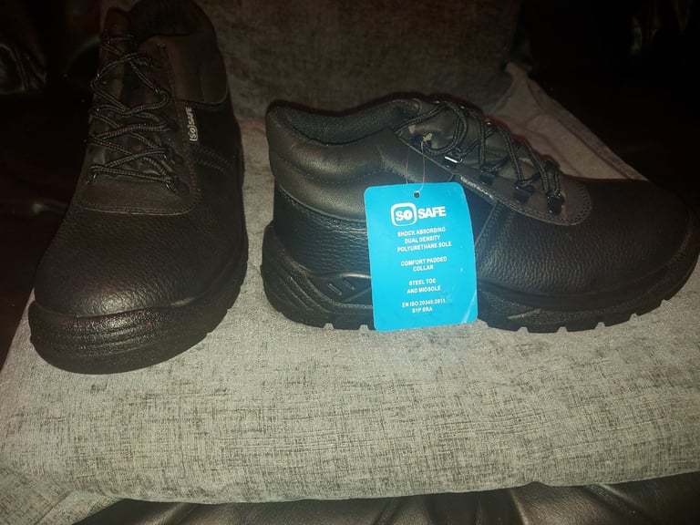 Mens Steel Toe SoSafe shoes