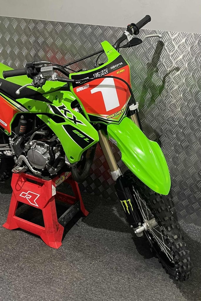 2023 KAWASAKI KX 85.....1 OWNER FRON NEW.....LOW USE....£3395....MOTO X CHANGE 
