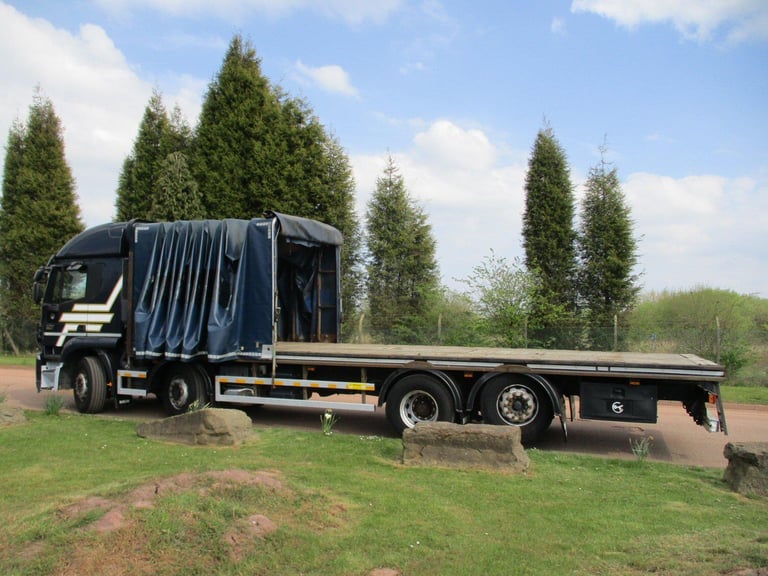 Iveco Stralis 360 8X2 FLAT CURTAINSIDER SLIDING CANOPY