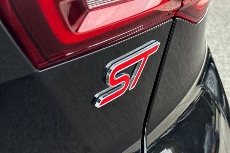 2022 Ford Focus 2.3T EcoBoost ST Euro 6 (s/s) 5dr Hatchback PETROL Manual