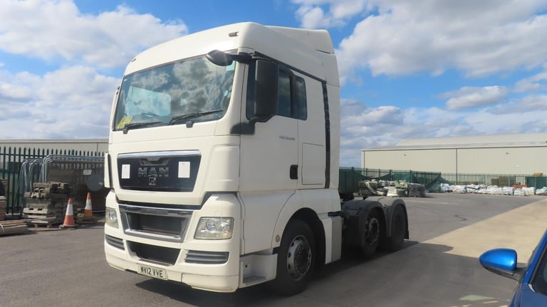 2012 MAN TGX 26.440 6x2 tracktor unit euro5 fridge aircon