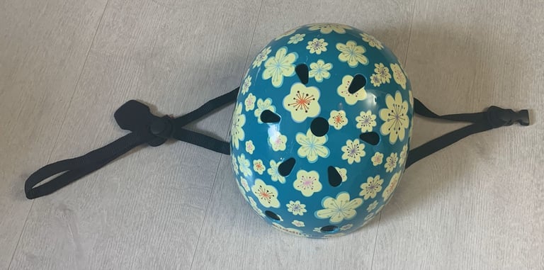 KKiddimoto Kids Fully Adjustable Helmet for Cycling / Scooter / Balance Bike / Skateboard
