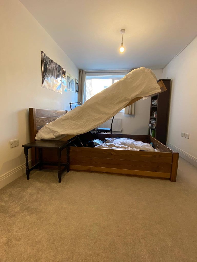 Very Spacious  2 big  double bedroom flat Oxford near West Way Square  shopping OX2  