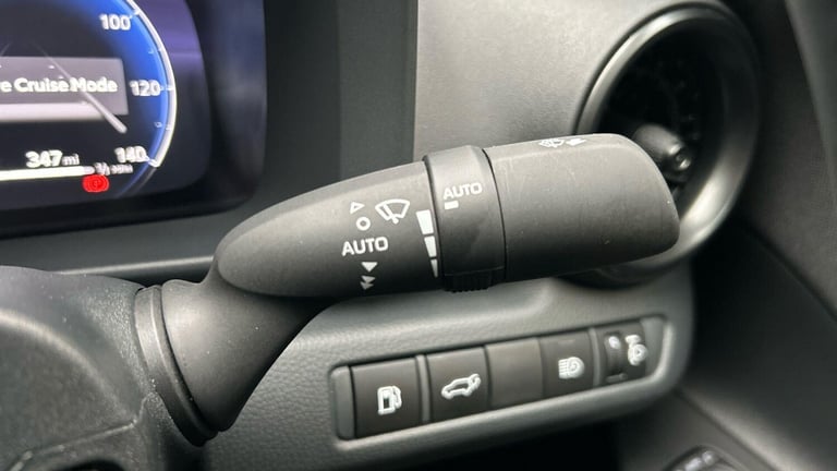 2024 Toyota C-HR 1.8 Hybrid Design 5dr CVT HATCHBACK PETROL/ELECTRIC Automatic