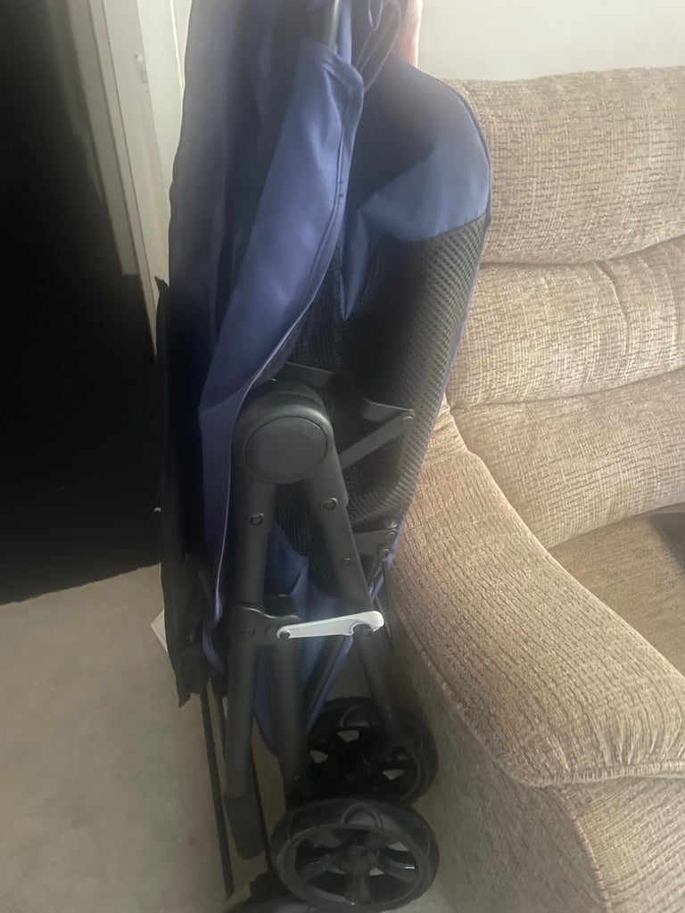 Dog stroller