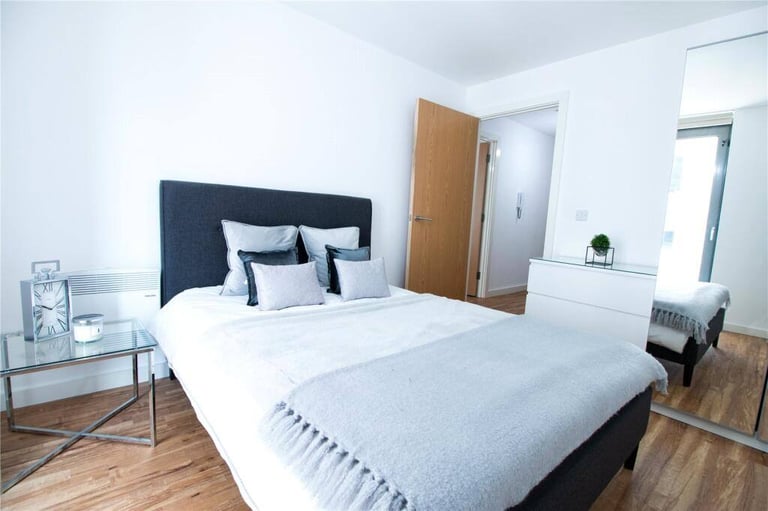 Media City, Michigan Point Tower B, M50 1-bed flat to let in Manchester