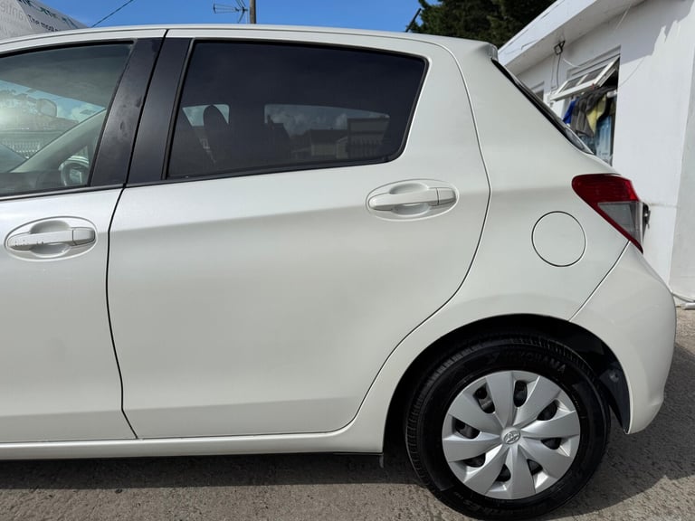 2025 Toyota Vitz YARIS 1.0 VVT-i ACTIVE Hatchback PETROL Automatic