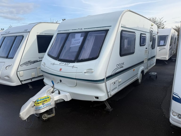 Elddis Typhoon XL 5 Berth Double Dinette