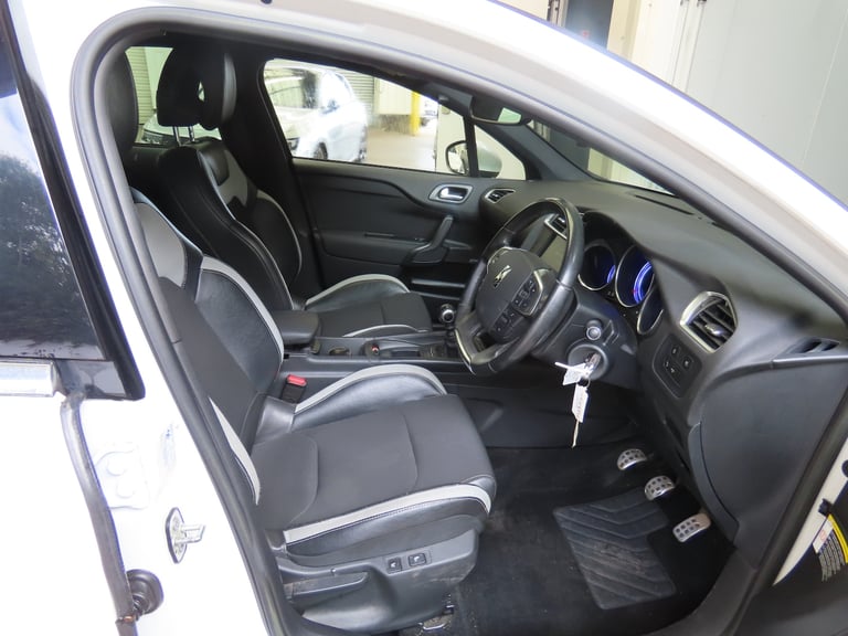 2014 Citroen DS4 1.6 e-HDi 115 DStyle 5dr Diesel