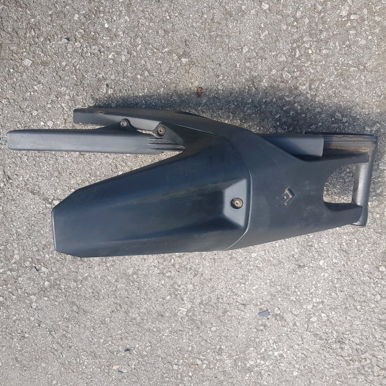 Yamaha yzf r125 swinging arm
