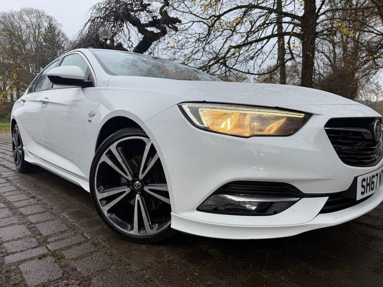 2017 Vauxhall Insignia 2.0 Turbo D SRi Vx-line Nav 5dr HATCHBACK Diesel Manual