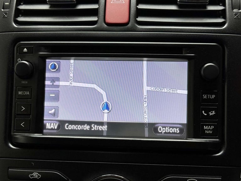 2012 Toyota Auris 1.8 VVT-h T Spirit CVT Euro 5 (s/s) 5dr Hatchback Hybrid Automatic