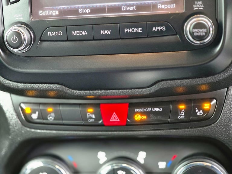 2017 Jeep Renegade 1.4T MultiAirII Limited DDCT Euro 6 (s/s) 5dr ESTATE Petrol Automatic