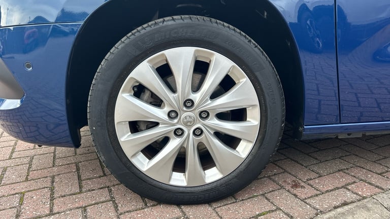 2021 Vauxhall Combo Life 1.2 Turbo 130 Elite 5dr Auto [7 seat] Petrol Estate Estate Petrol Automatic