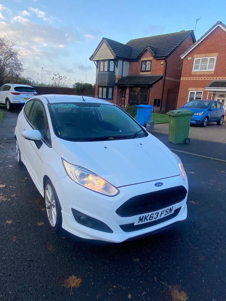 Ford, FIESTA, Hatchback, 2013, Manual, 998 (cc), 3 doors
