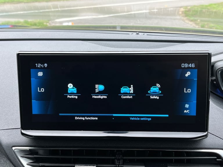  Peugeot 5008 SUV 1.2 Puretech Allure Premium  Plus Suv 5dr Petrol Manual Euro