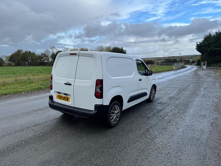 Citroen Berlingo 1.6 BlueHDi 1000 Enterprise M Panel Van 5dr Diesel M... 2019/19