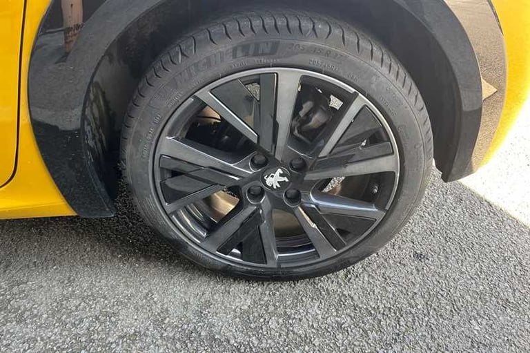 2023 Peugeot 208 1.2 PureTech 100 GT 5dr HATCHBACK PETROL Manual