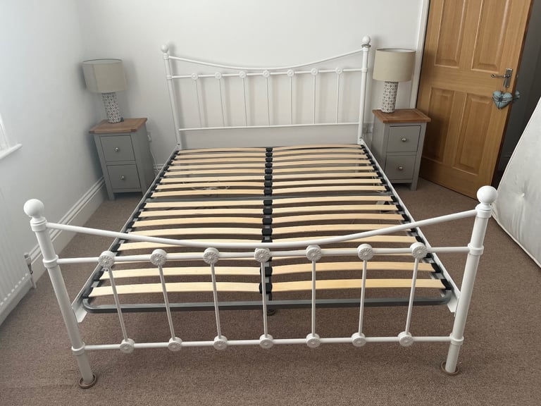 White metal king size bedframe