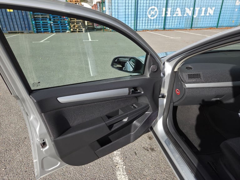 Vauxhall, ASTRA, Hatchback, 2007, Manual, 1598 (cc), 5 doors