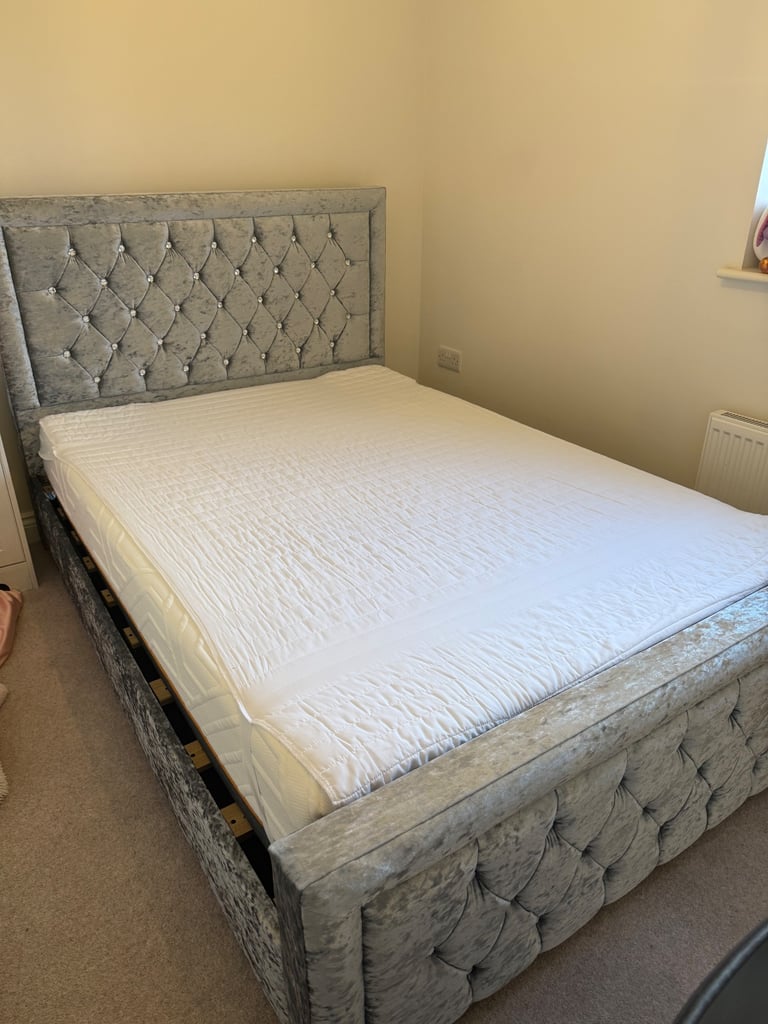 image for Grey crushed velvet double bed. 1 month old! 