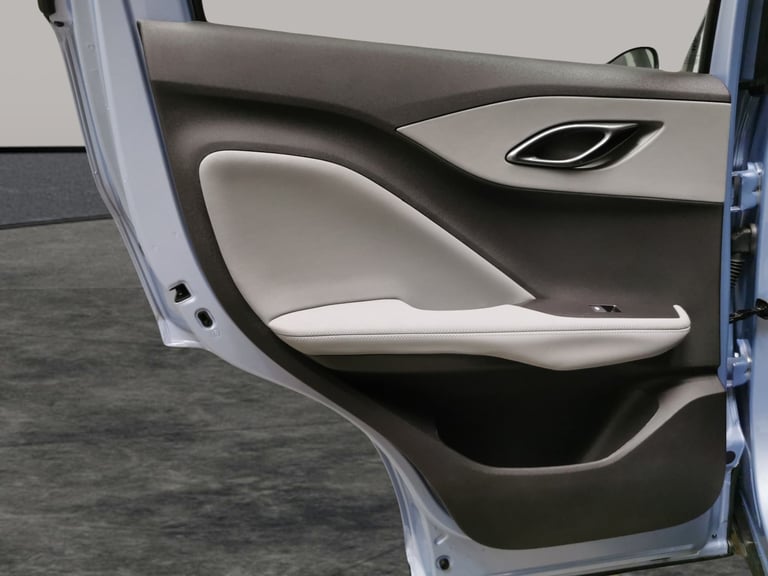 2025 BYD Dolphin 43.2kWh Boost Hatchback 5dr Electric Auto (87 ps) - NAV - DRIVING MODES - S Hatc...