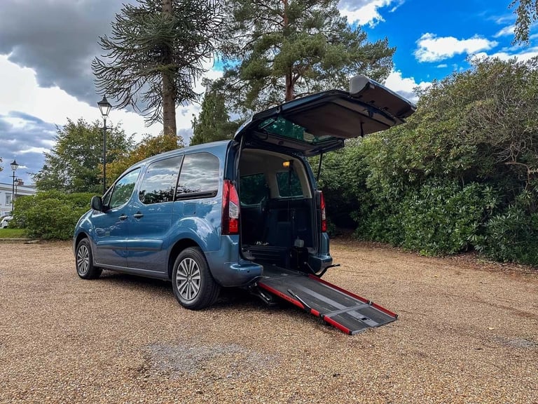 Peugeot Partner Tepee 1.6 BlueHDi 75 Active Diesel MPV 2018