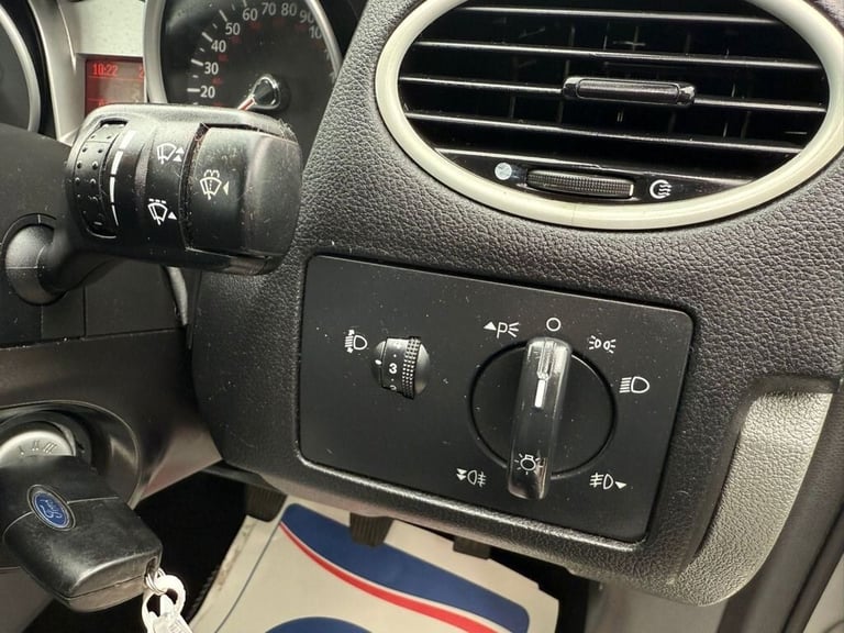 2009 09 FORD FOCUS 1.6 ZETEC HATCHBACK 5DR PETROL MANUAL (161 G/KM, 99 BHP)