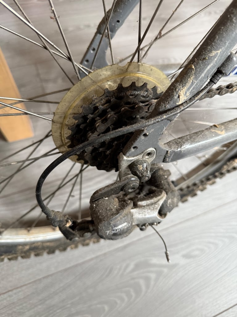 Men’s Mongoose mountain bike