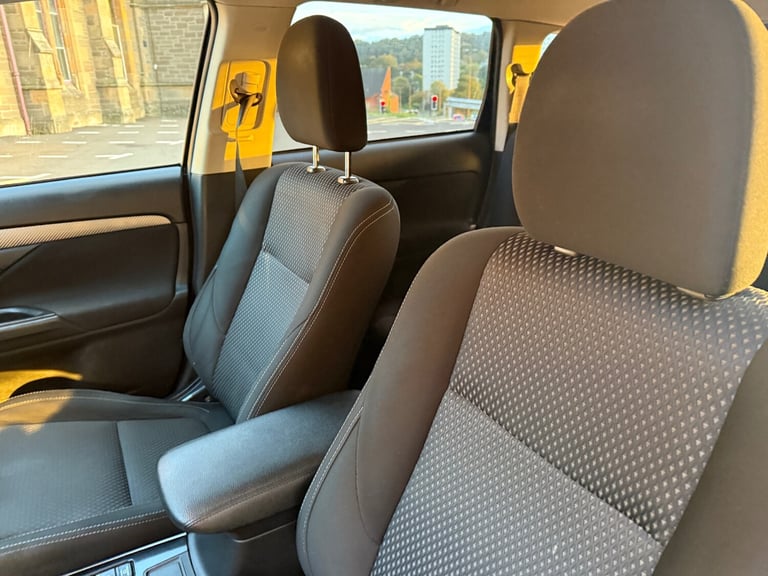 2017 Mitsubishi Outlander 2.2 DI-D 3 5dr Auto ESTATE Diesel Automatic