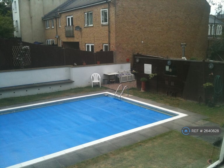Studio flat in Azenby Road, London, SE15 (#2640828)