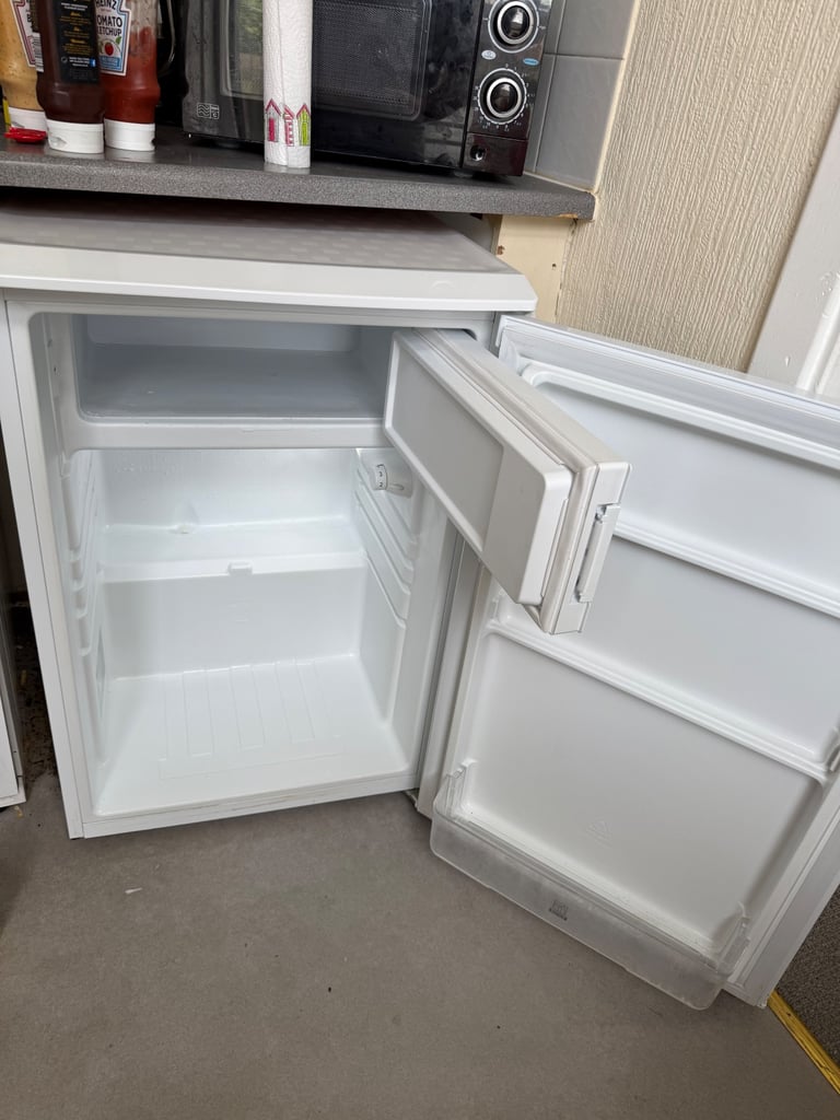 Fridge freezer