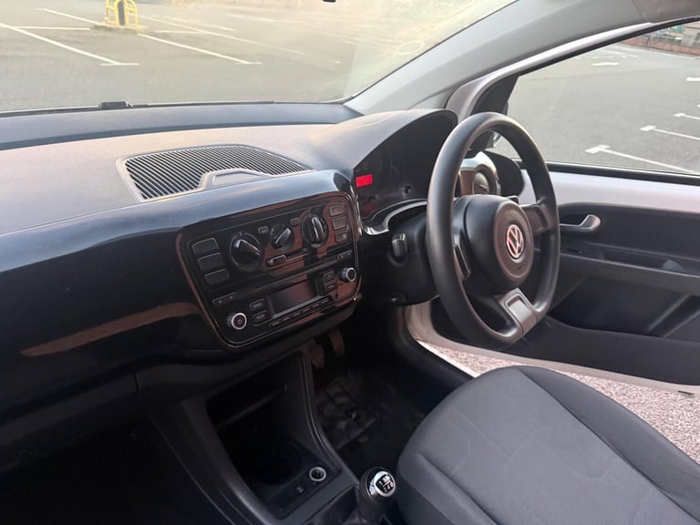 2014 Volkswagen up! 1.0 Move up! Euro 5 3dr HATCHBACK Petrol Manual