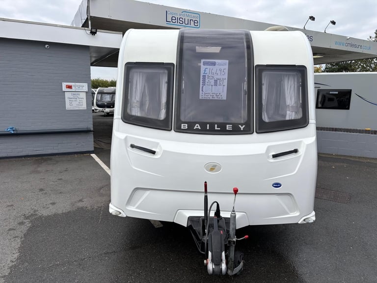 2019 Bailey Phoenix Vogue 642 SE Fixed Beds, End Washroom, 12 Months Warranty
