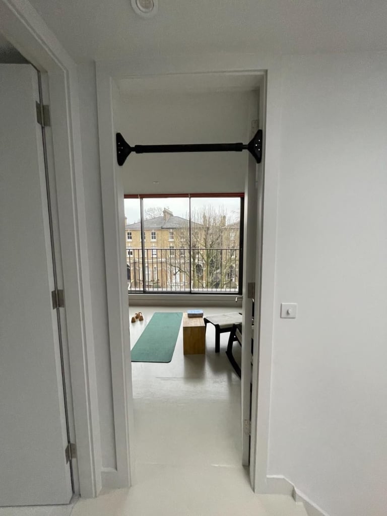 Doorframe Adjustable Pull Up Bar