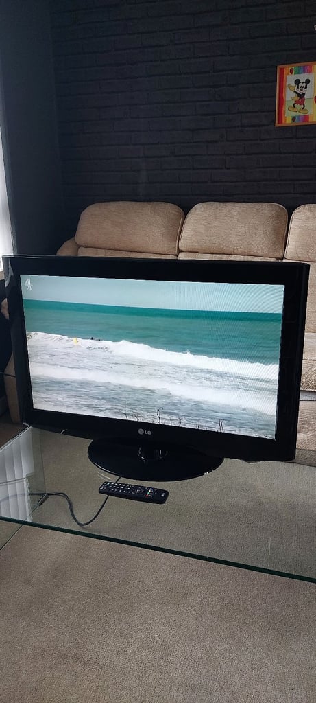 32 inch LG Freeview Tv
