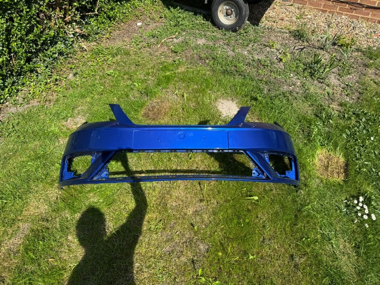 Seat Leon 2012-2017 Front Bumper No FR Matalic Blue