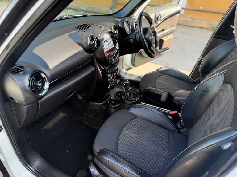 2012 MINI Countryman 16 Cooper 5dr Auto HATCHBACK Petrol Automatic