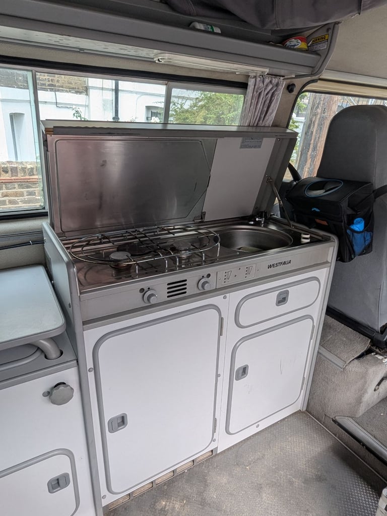 VW T25 Campervan – Great Condition!